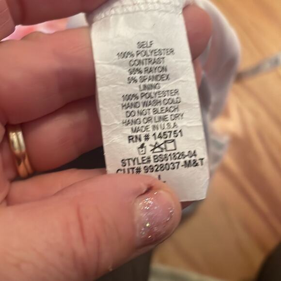 Peach love California floral bodysuit size large - Picture 8 of 8